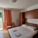 Skaric Апартаменты