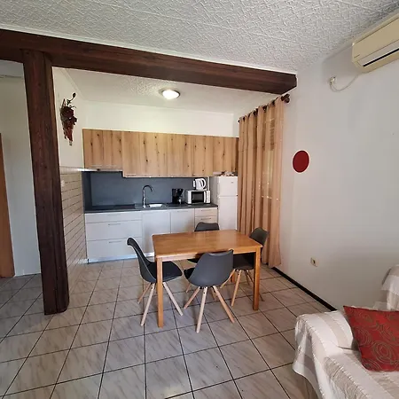 Skaric Appartement Lopar